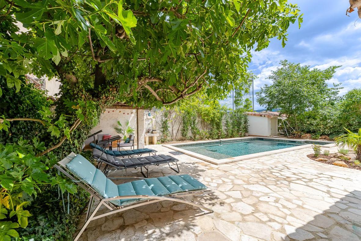 Maison De Maitre 230M² En Plein Coeur Du Village Camps-la-Source Exterior photo